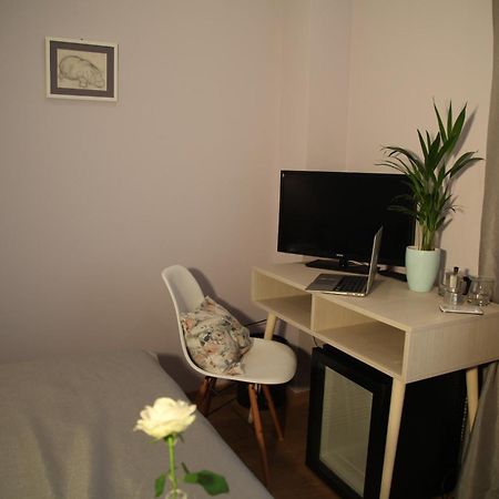 Bed&Breakfast Kod Smilje 贝尔格莱德 外观 照片